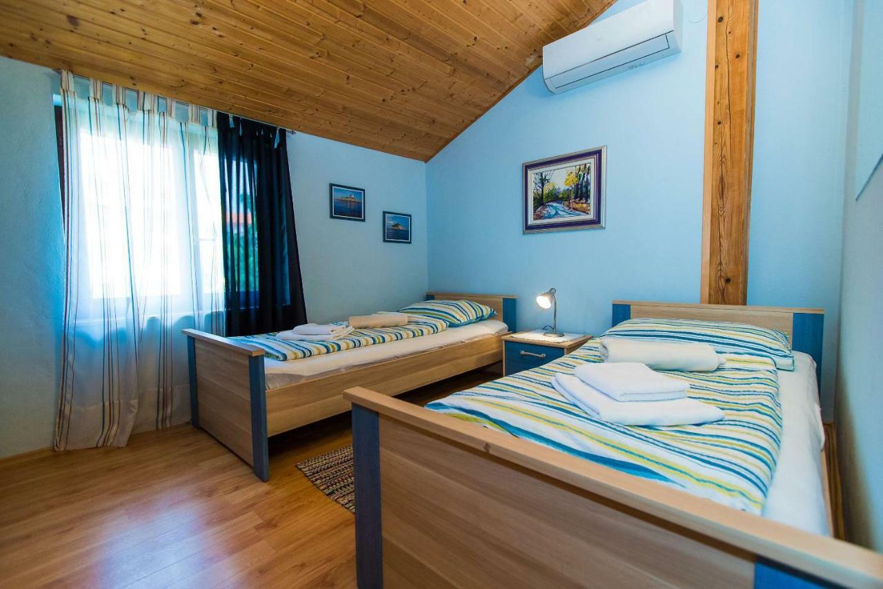 Apartments Faro & Mondo Crikvenica Exterior photo